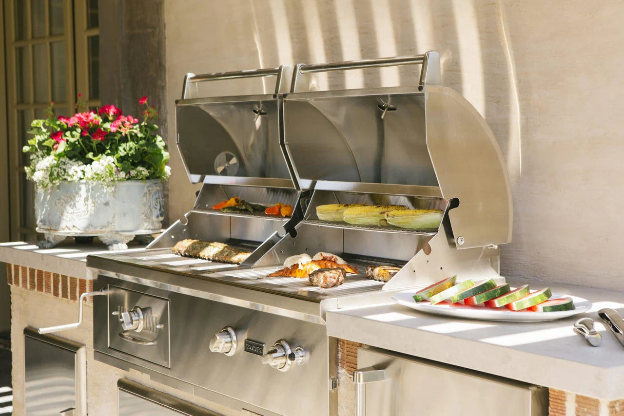 Coyote 50" Freestanding Gas/Charcoal Dual Fuel Grill - C1HY50LP+C1HY50CT - Image 4