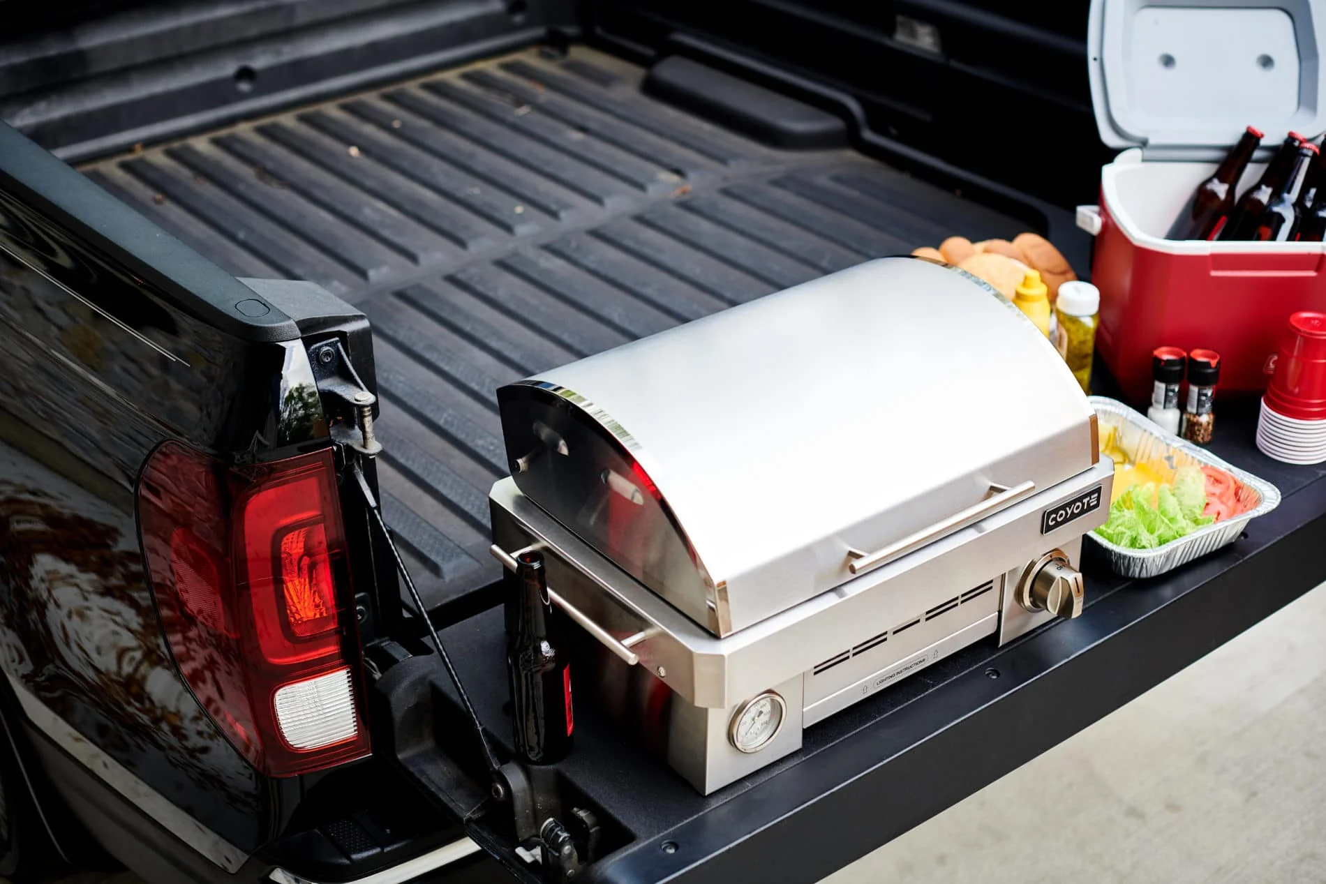 Coyote Portable 25" Grill - C1PORTLP - Image 10