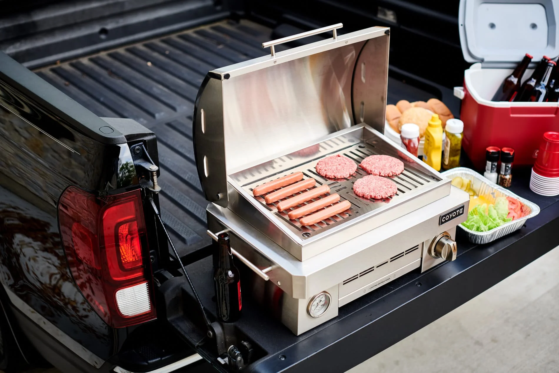 Coyote Portable 25" Grill - C1PORTLP - Image 11