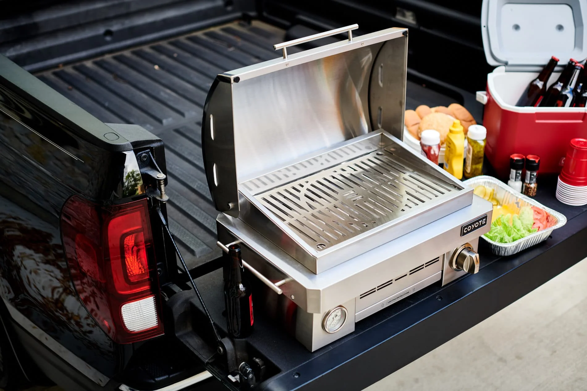 Coyote Portable 25" Grill - C1PORTLP - Image 9