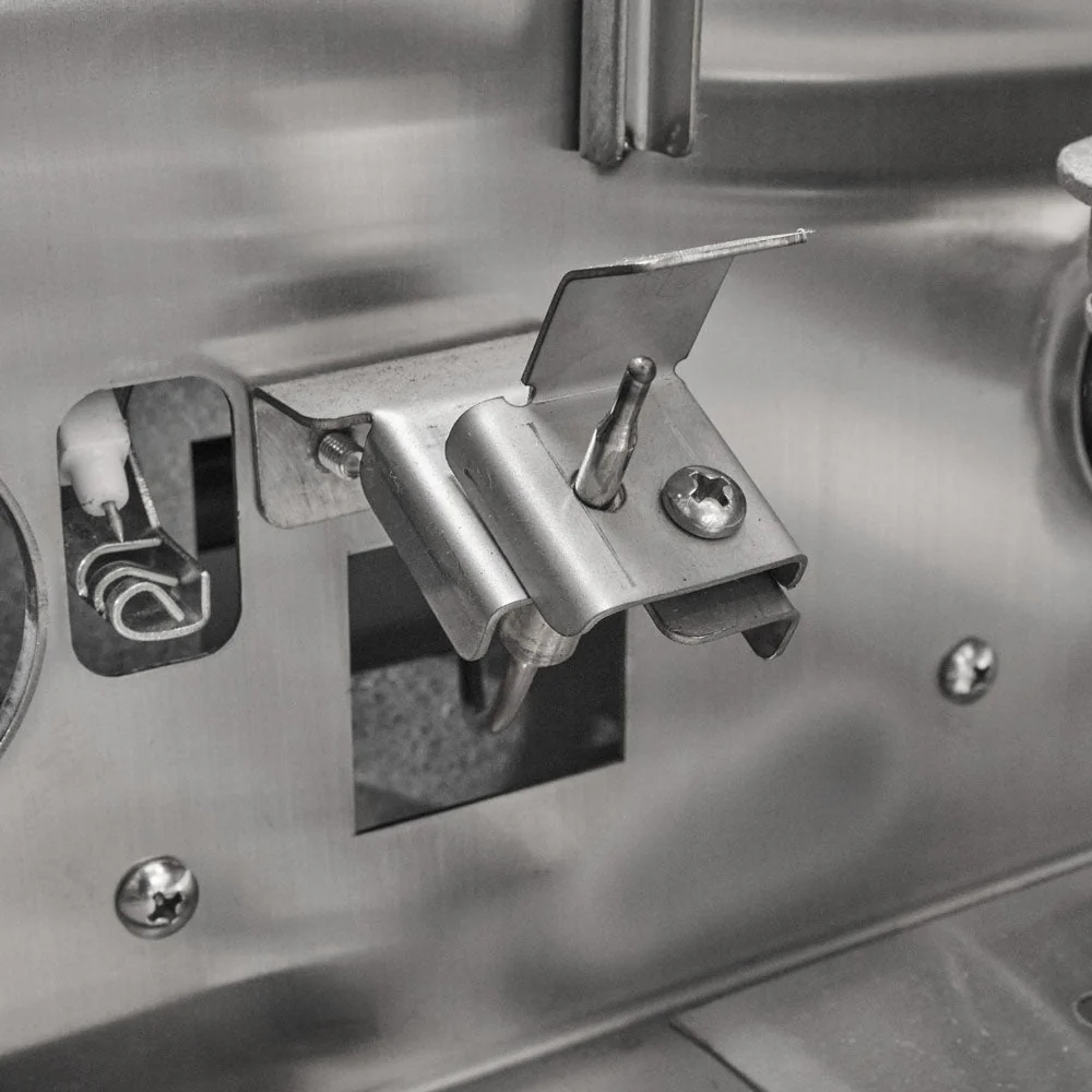 Coyote SL-Series 30" Grill Package - Includes 30" SL-Series Grill, 26" Double Access Door & Double Side Burner - C3SL30+C3-DA2426+C3DB - Image 12
